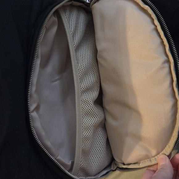 Lululemon New Parent Backpack 17L - Picture 3 of 9